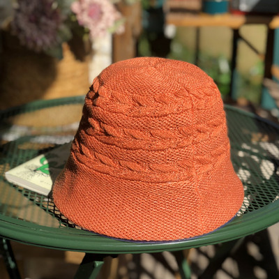 Pălărie de pescuit pentru femei în diferite culori