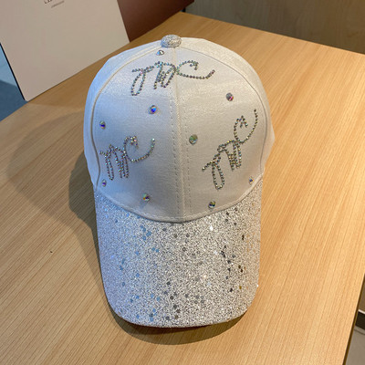 Pălărie strălucitoare de femei moderne cu pietre