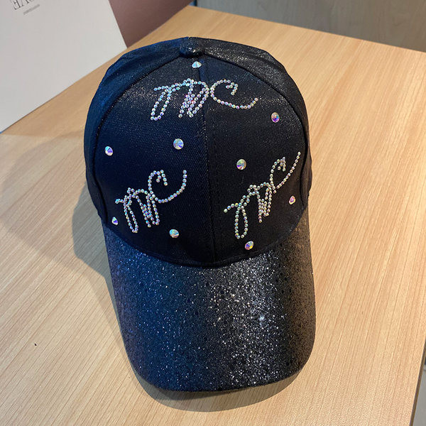 Pălărie strălucitoare de femei moderne cu pietre