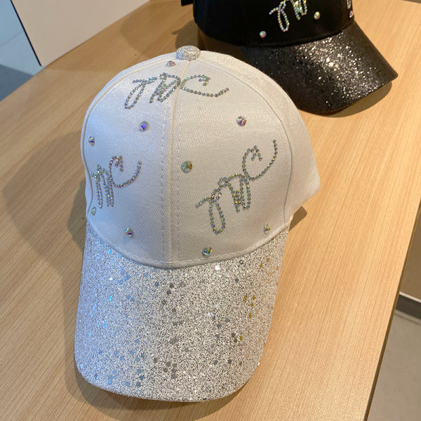 Pălărie strălucitoare de femei moderne cu pietre