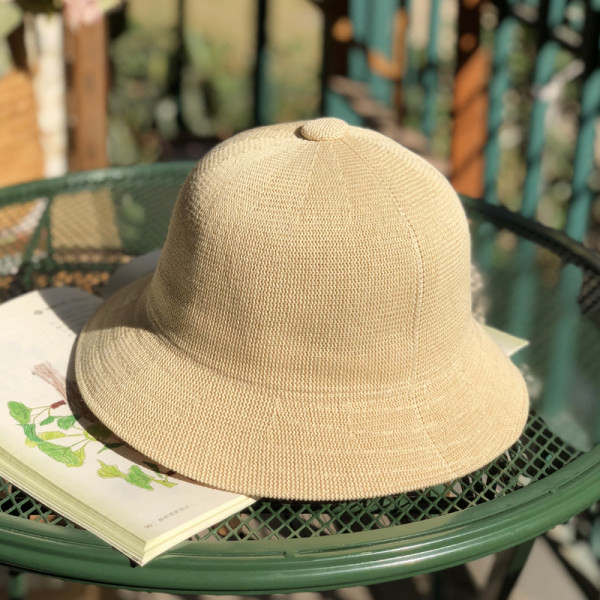 Pălărie de damă potrivită pentru vară în diferite culori