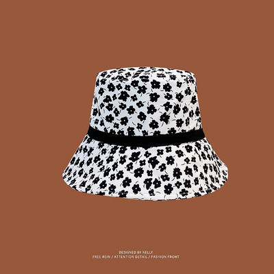 Palarie de dama cu motive florale