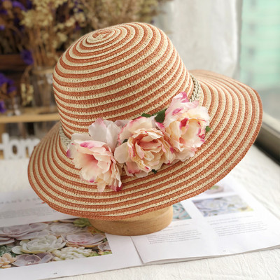 Pălărie de paie pentru femei cu flori 3D