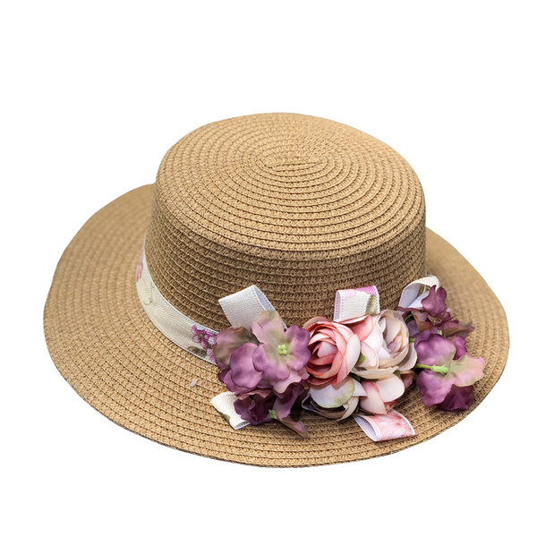 Pălărie de paie de damă cu decor floral