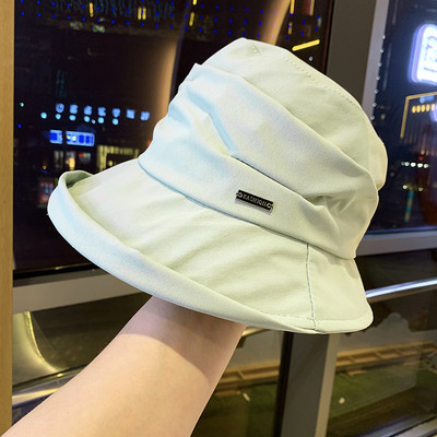 Μοντέρνο γυναικείο καπέλο με γείσο σε διάφορα χρώματα