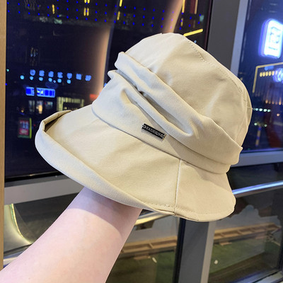 Μοντέρνο γυναικείο καπέλο με γείσο σε διάφορα χρώματα