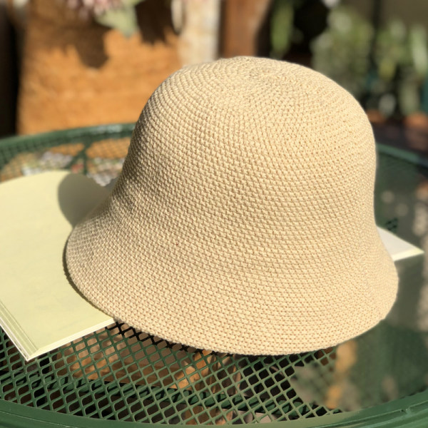 Palarie de dama tricotata - model simplu