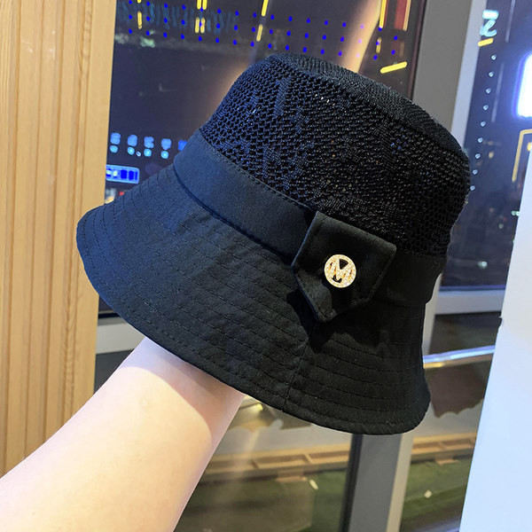 Palarie moderna de dama cu bor de pescuit