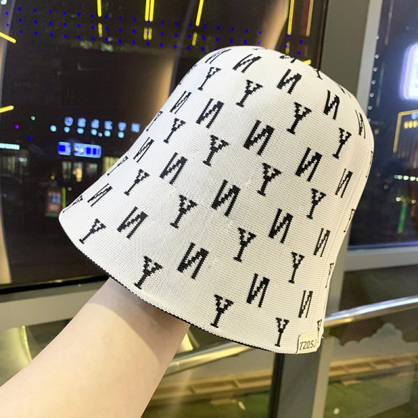 Pălărie de pescuit de damă modernă cu broderie