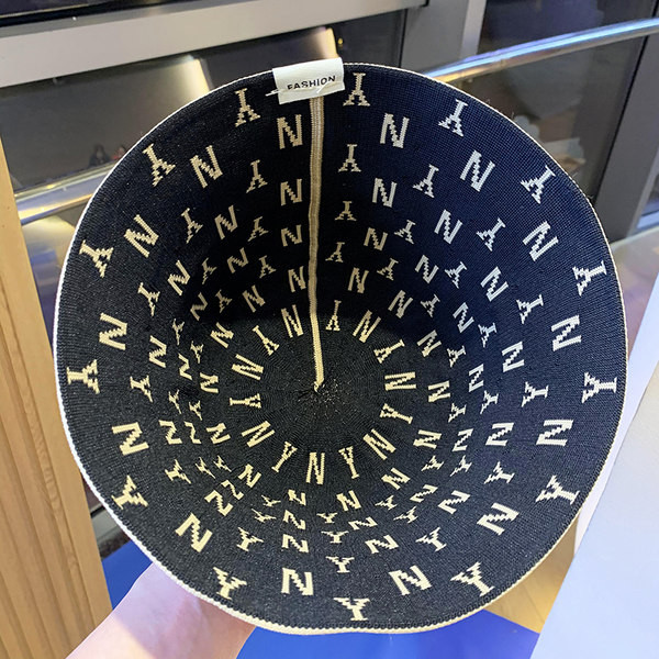 Pălărie de pescuit de damă modernă cu broderie