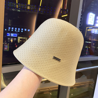 Palarie de dama model nou cu emblema si element metalic