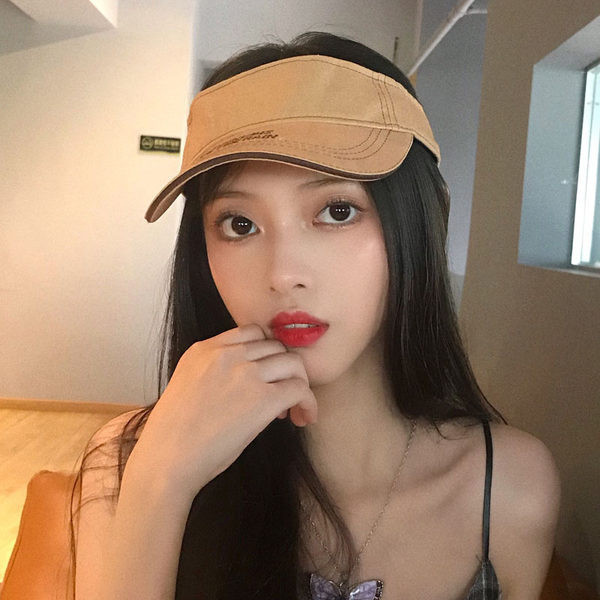 Pălărie cu vizor pentru femei