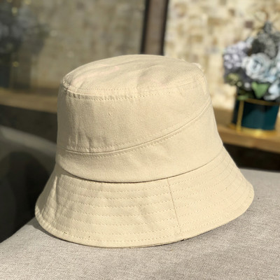 Γυναικείο καπέλο κατάλληλο για το καλοκαίρι