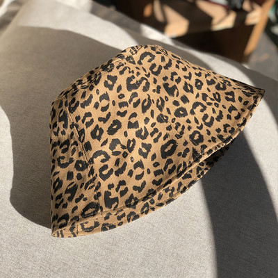 Pălărie de pescuit pentru femei cu model animal