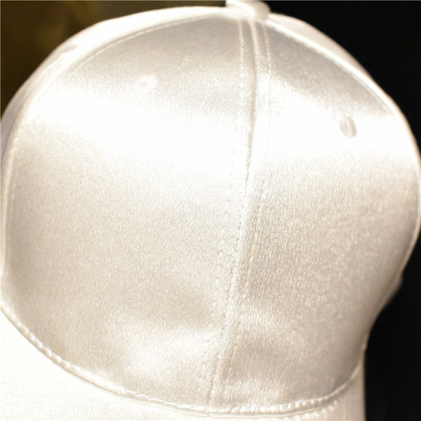 Pălărie de damă uni model tip baseball