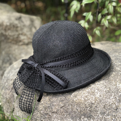 Pălărie de paie pentru femei cu panglică