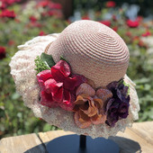 Palarie de plaja dama cu flori 3D si dantela