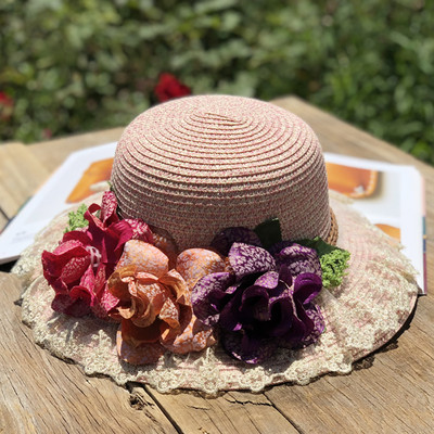 Palarie de plaja dama cu flori 3D si dantela