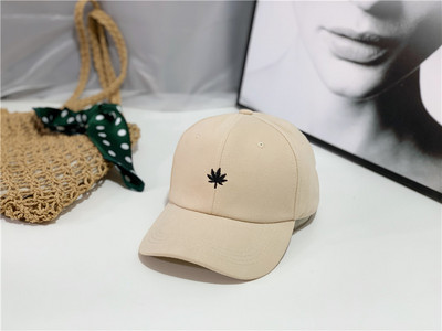 Pălărie de primăvară cu vizor pentru femei