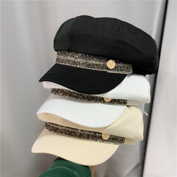 Palarie de dama bereta cu decor metalic