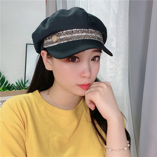 Palarie de dama bereta cu decor metalic