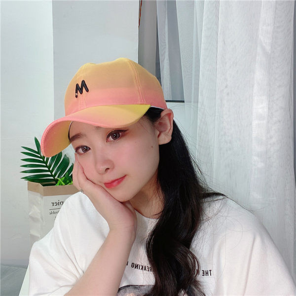 Palarie de dama cu vizor in culori irizate