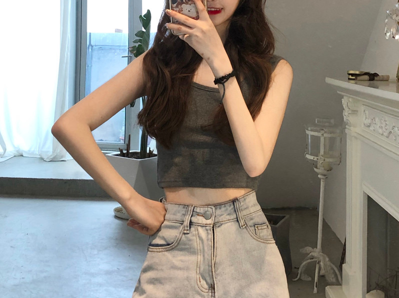 Maieu scurt de damă cu bretele subțiri