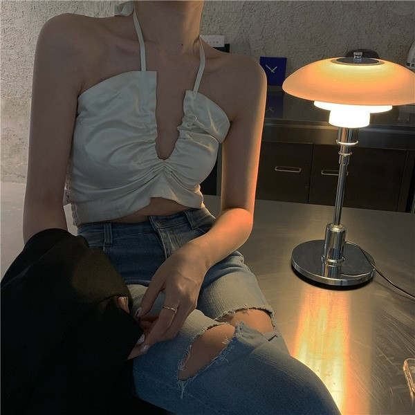 Maieu modern de damă, cu decolteu adânc