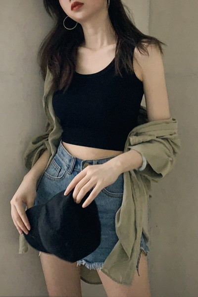 Maiou scurt de zi cu zi pentru femei