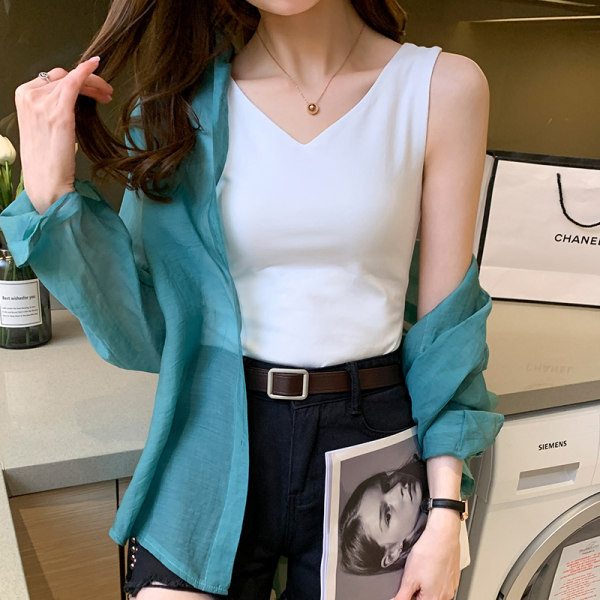 Maieu de damă cu bretele largi și decolteu spitz