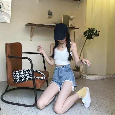 Noul model maiuu scurt cu bretele largi