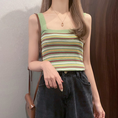 Maieu de damă în dungi, cu bretele largi și decolteu pătrat