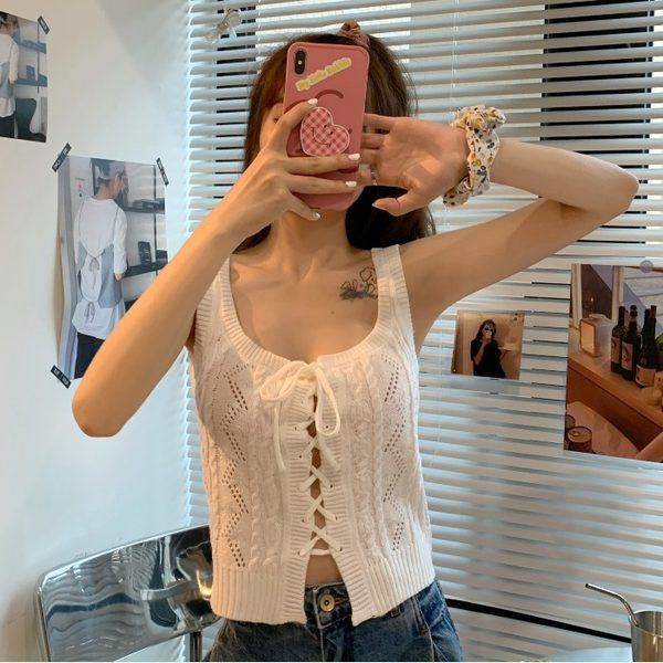 Maieu de damă tricotat cu legături la spate