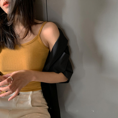 Γυναικείο καθημερινό μοντέρνο αμάνικο με λεπτά τιραντάκια 