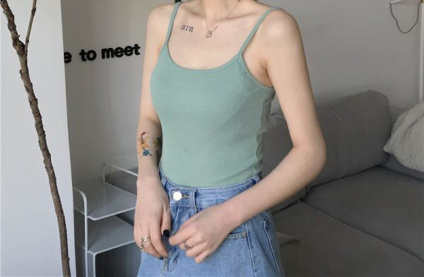 Maieu curat de dama cu bretele subtiri in mai multe culori