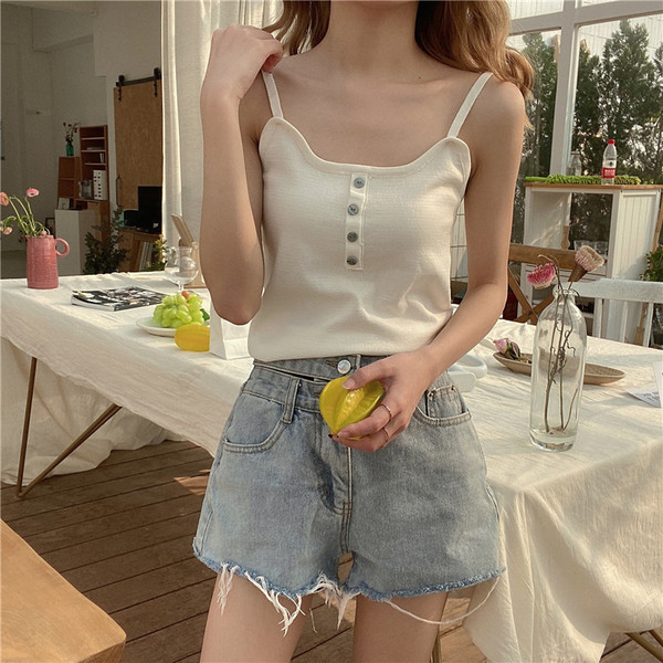 Maiou de damă de zi cu zi cu nasturi și bretele subțiri