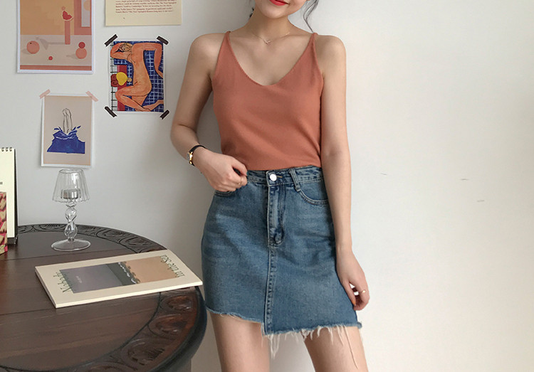 Top de vară modern model simplu