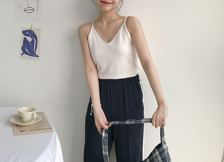 Top de vară modern model simplu