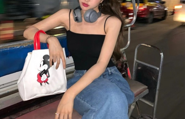 Bustieră de zi cu zi pentru femei cu bretele subțiri în două culori