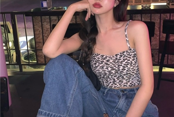 Bustieră de zi cu zi pentru femei cu bretele subțiri în două culori