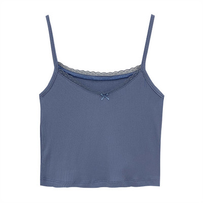 Maieu scurt de damă cu dantelă la decolteu