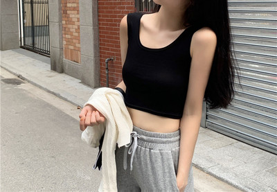 Maieu scurt de damă cu decolteu oval