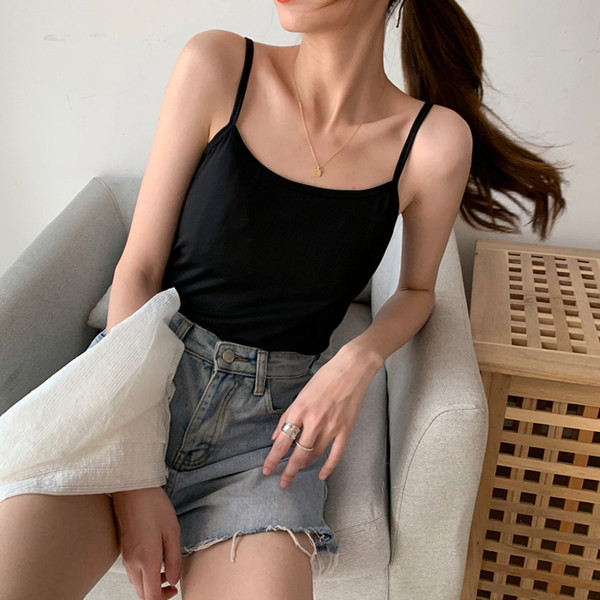 Novi model ljetne majice bez rukava na tanke naramenice običan model