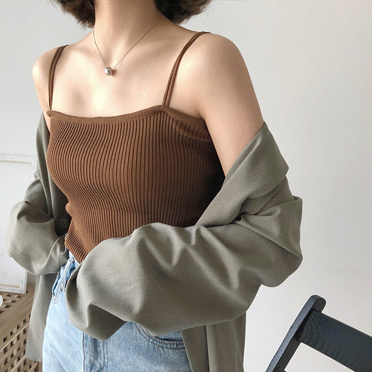 Γυναικεία αμάνικι μπλούζα με λεπτά τιραντάκια για γυναίκες