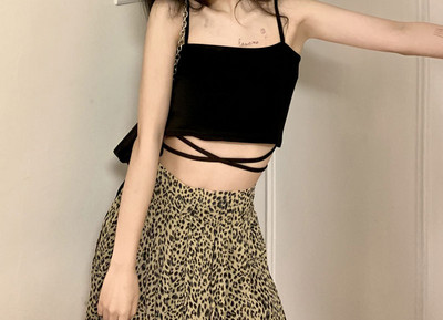 Maieu scurt de damă cu legături încrucișate