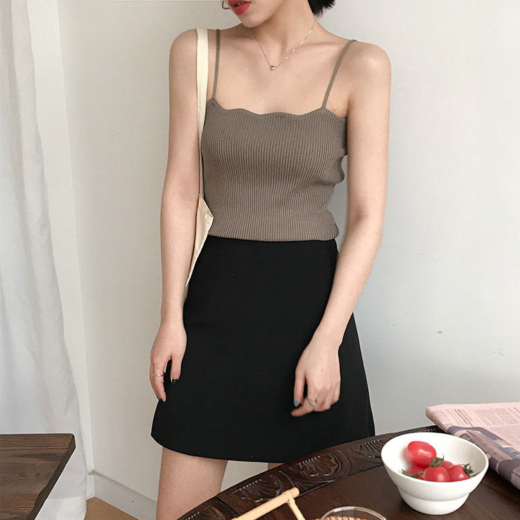 Maiou din catifea, cu bretele subțiri