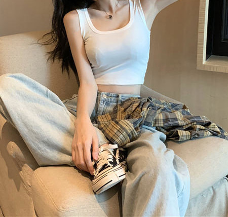 Maieu scurt de damă cu decolteu pătrat