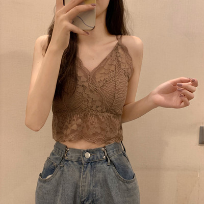 Maieu de damă din dantelă, cu bretele subțiri și decolteu spitz