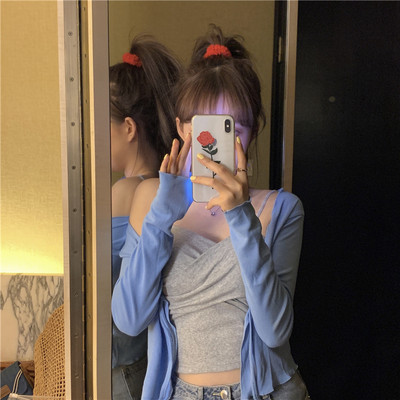 Top modern scurt cu transfer