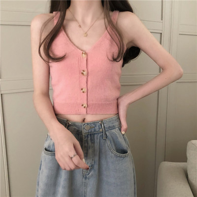 Maieu de damă tricotat cu nasturi și decolteu spitz